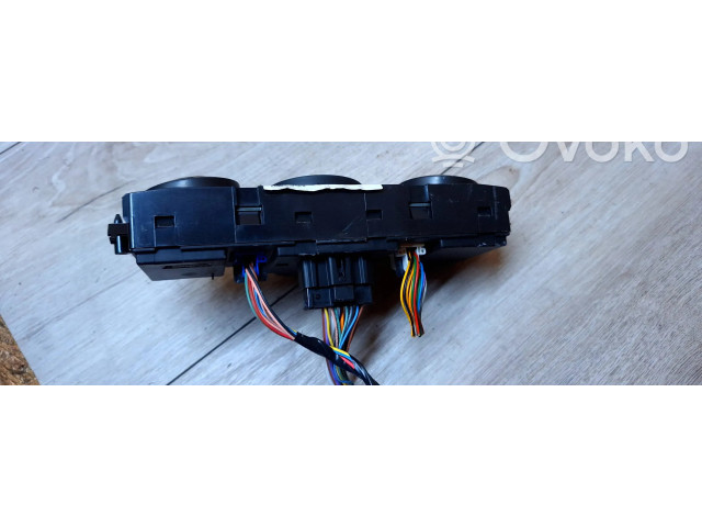 Блок управления климат-контролем 8200501461   Renault Megane II