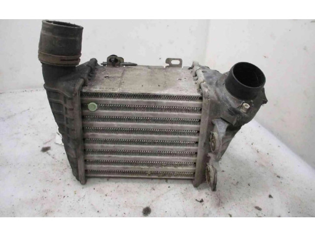 Интеркулер  1H0145805B, 1H0145805B   Volkswagen Golf III 