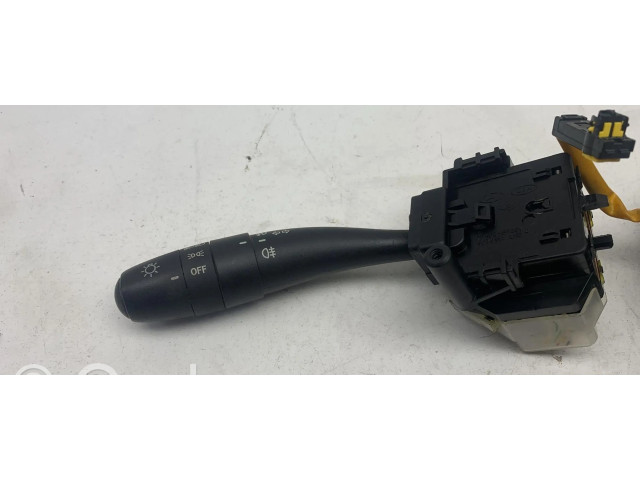 Мултифункционный включатель управления / ручка