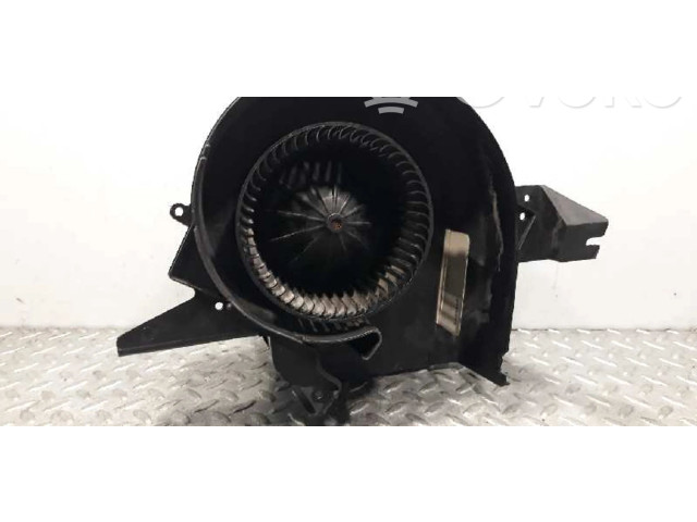 Вентилятор печки       Nissan Vanette