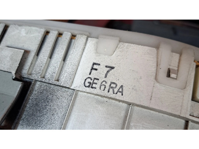 Панель приборов GE6RA, F7GE6RA Mazda 626