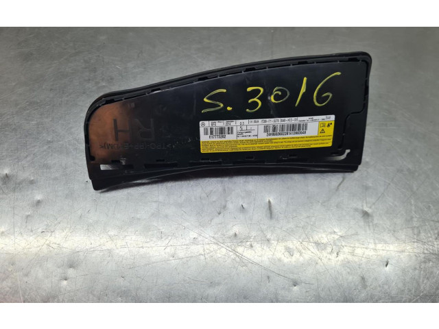 Подушка безопасности в сиденье 617773202, 246860360228 Mercedes-Benz A W176
