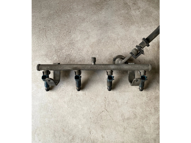 Топливная рампа Jeep Cherokee III KJ