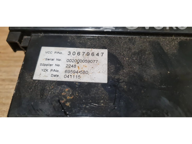 Дисплей    30679647   Volvo V50