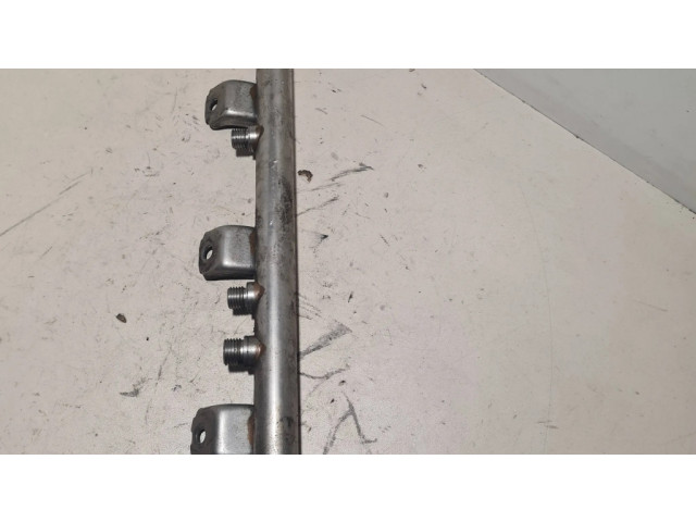 Vstřikovací lišta 7547600 BMW 7 F01 F02 F03 F04 pro benzínový motor 4.4