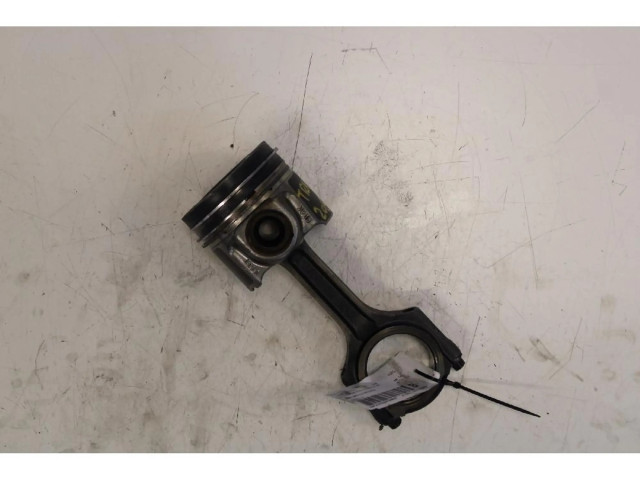 Píst    Ford Transit -  Tourneo Connect    YNR6 