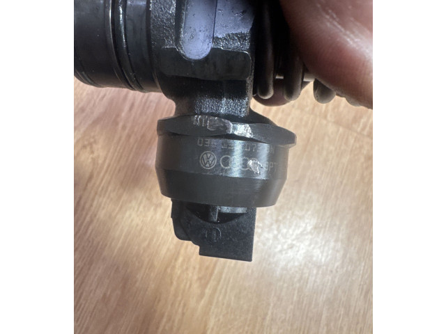 Vstřikovač 038130073BN, 0414720313   Volkswagen Caddy     