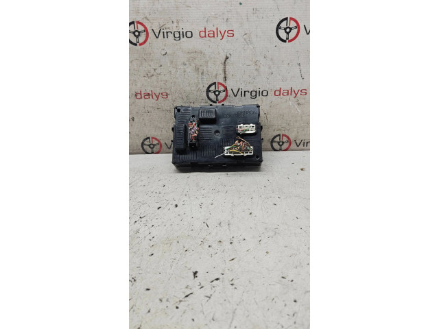 Блок комфорта 8201054128, 00164634 Renault Clio III