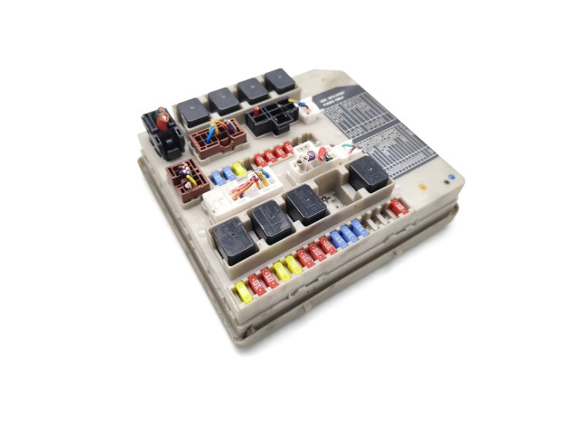 Pojistková skříňka Nissan Note (E11) 2012