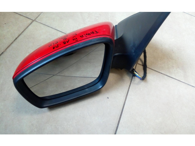 Зеркало электрическое Skoda Fabia Mk3 (NJ) 2015 - 2021 года