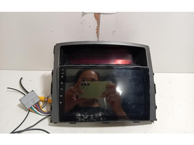 Přístrojová deska Mitsubishi Pajero 2006 8750A042, 4M41450