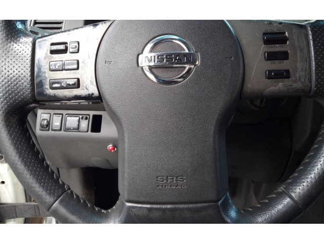 Подушка безопасности водителя Nissan Pathfinder R51