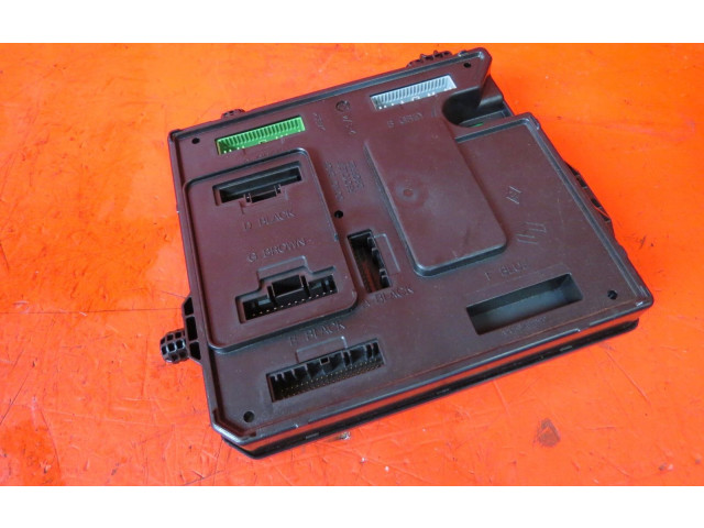 Зеркало (механическое)    Renault Megane III