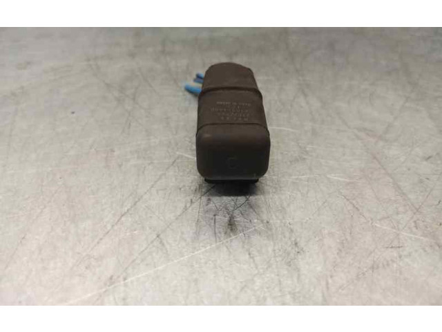 Pojistková skříňka 0587004000 Suzuki Ignis 2001