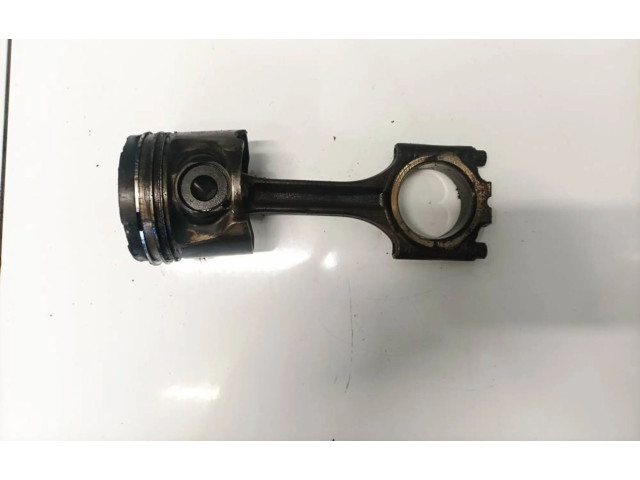  Поршень с шатуном    Volvo XC90  