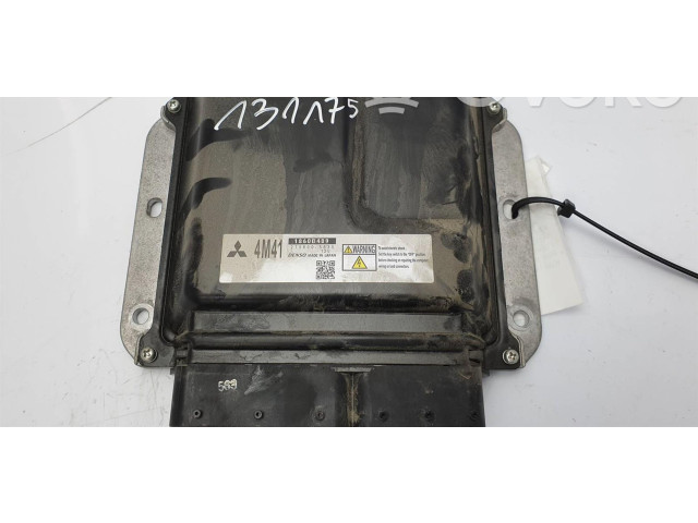 Řídící jednotka 8670A072A Mitsubishi Pajero 2013