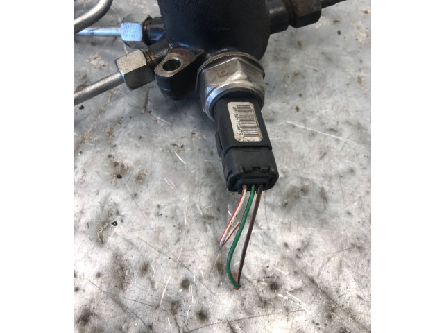 Топливная рампа 8200584034, 8200379933 Renault Scenic III - Grand scenic III для двигателя K9KF830