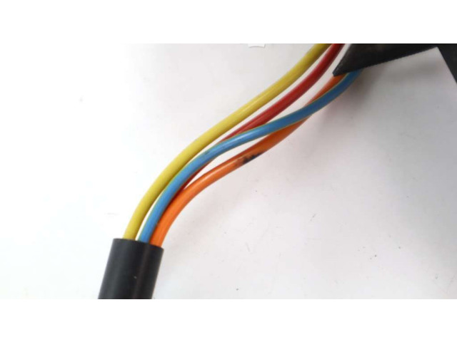 Ручка стеклоочистителей 1347929 Volvo 940