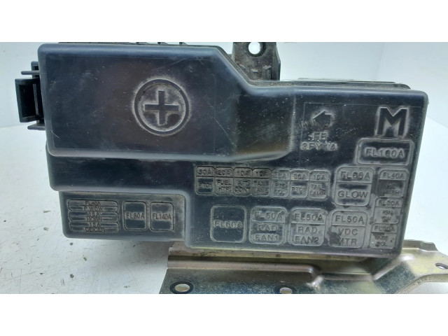 Pojistková skříňka Infiniti QX70 S51 2015