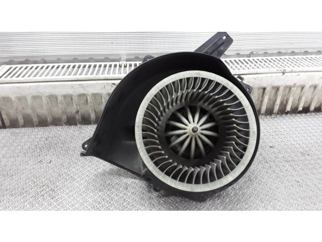 Вентилятор печки 6Q1820015C Audi A2