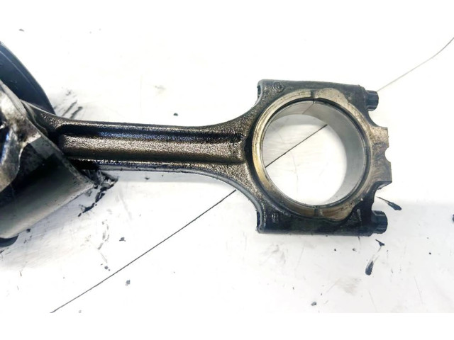 Поршень с шатуном Volvo S60
