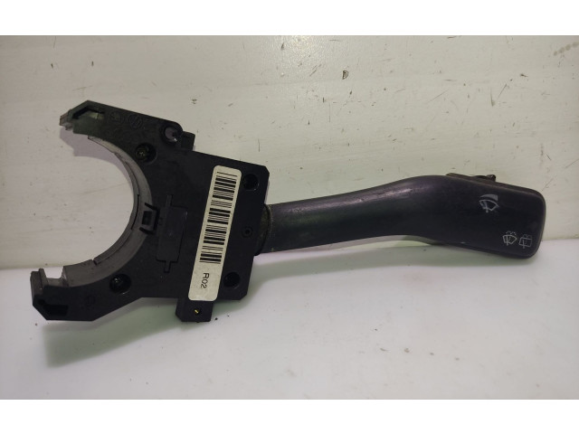 Ручка стеклоочистителей 4B0953503F Audi A3 S3 8L