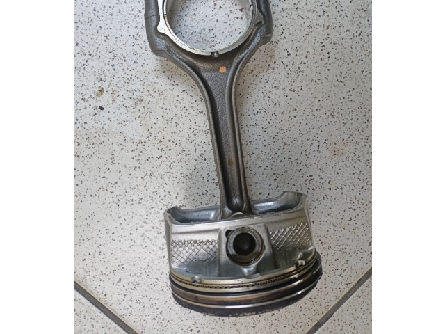 Píst Dodge Grand Caravan