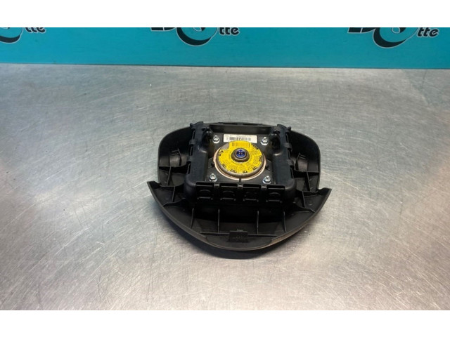 Подушка безопасности водителя Dacia Sandero