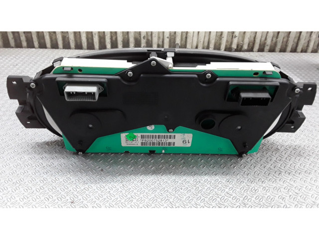 Панель приборов P8200752813   Dacia Logan I       