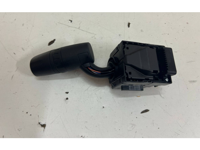 Ручка стеклоочистителей Mazda CX-3