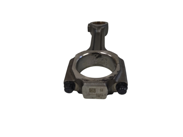 Поршень Шатун    Chevrolet Captiva  