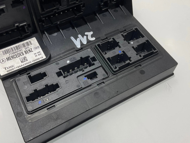 Pojistková skříňka 2115453101, A2115453101 Mercedes-Benz E W211 2005