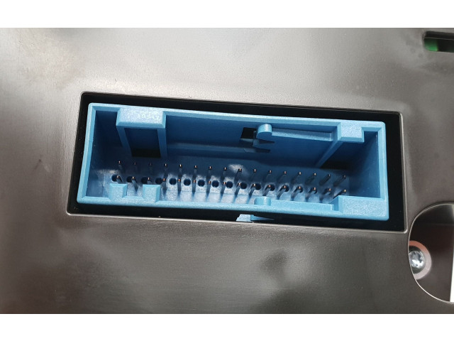 Панель приборов 8U0920930G, 8U0920930G Audi Q3 8U