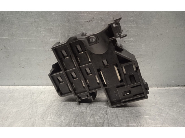 Pojistková skříňka Řídící jednotka BSM 4F0971981A   Audi A6 S6 C6 4F 2010