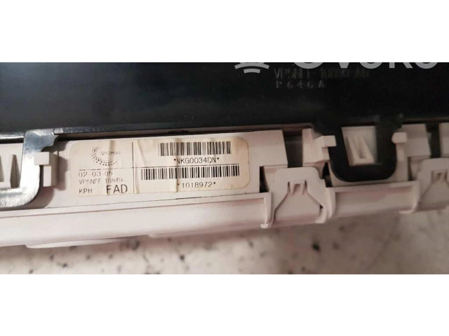 Přístrojová deska Nissan Navara 24810EB31E