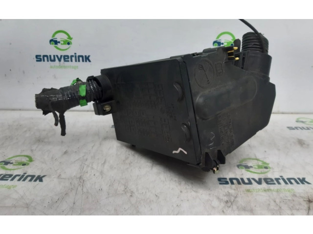 Блок предохранителей K68286175AA, K68282231AA Jeep Compass