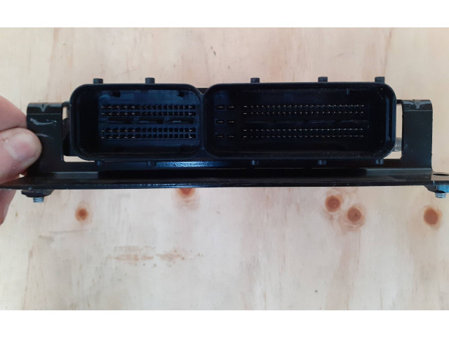 Блок управления двигателем Блок управления 03C906016DL Audi A1