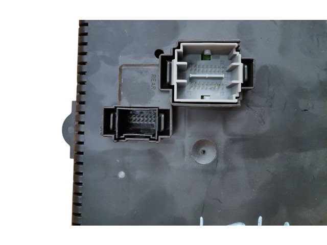 Блок предохранителей 30728512, 28017881   Volvo XC90    