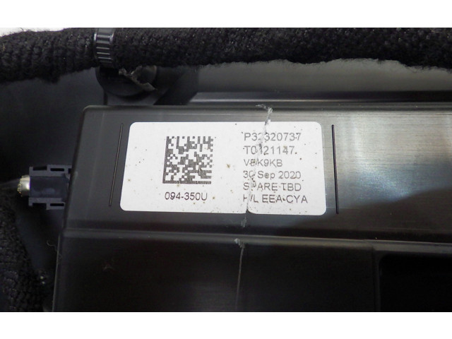 Панель приборов 32320737 Volvo XC40