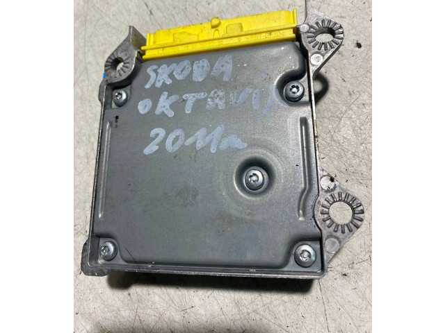 Блок подушек безопасности 1K0909605AA, 5WK43411 Skoda Octavia Mk2 (1Z)