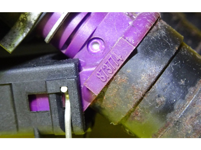 Топливная рампа 7700114546, 873774   Renault Clio II  