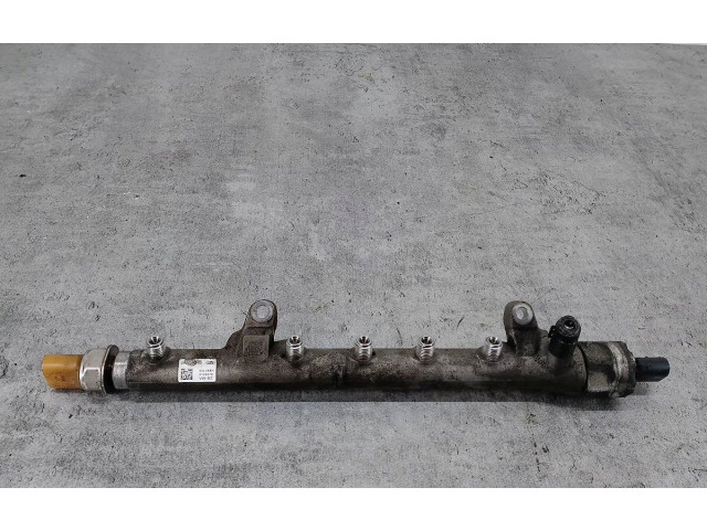 Топливная рампа 03L089H Volkswagen Golf VI для двигателя CAYC