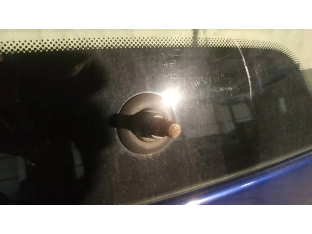 Моторчик дворников     Opel Meriva A