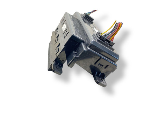 Дисплей    957101H300   KIA Ceed