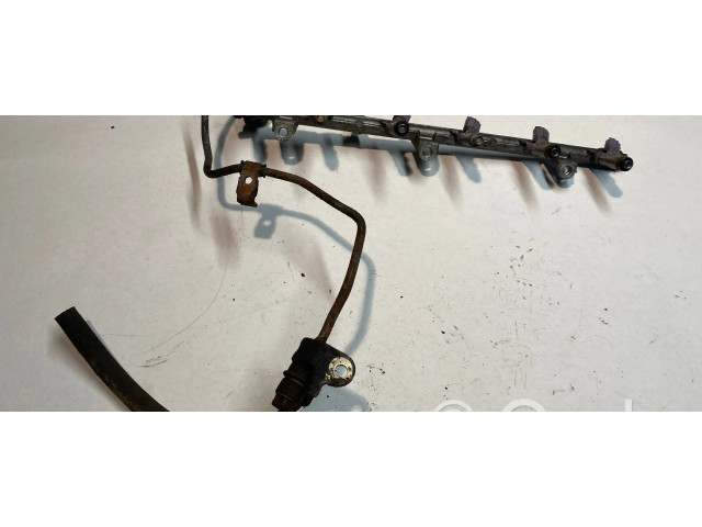 Топливная рампа Lexus IS 200-300 2.0