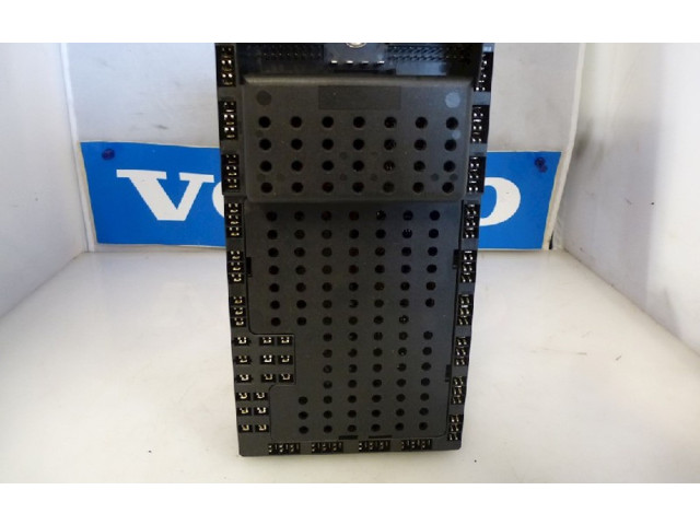Блок предохранителей 9469381, 9469381 Volvo S80