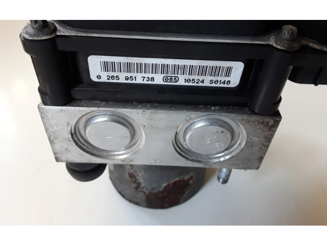 Блок АБС 0265951738   Peugeot  5008   -  года
