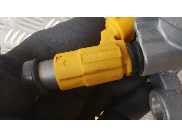 Vstřikovač 353043B300, 3530438300 Hyundai Centennial pro benzínový motor 4.5