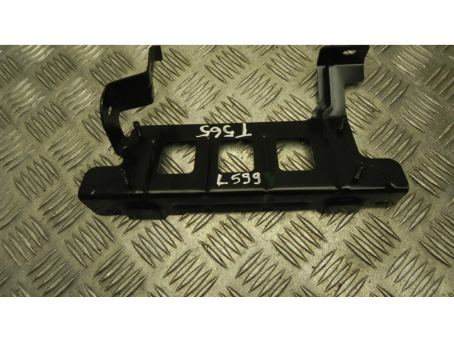 Кронштейн охладителя EGR