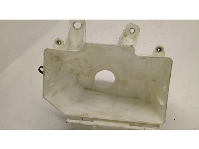 Другая деталь салона